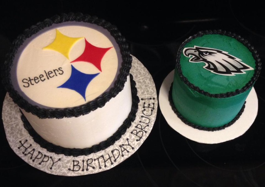 steelers and eagles cakes.jpg